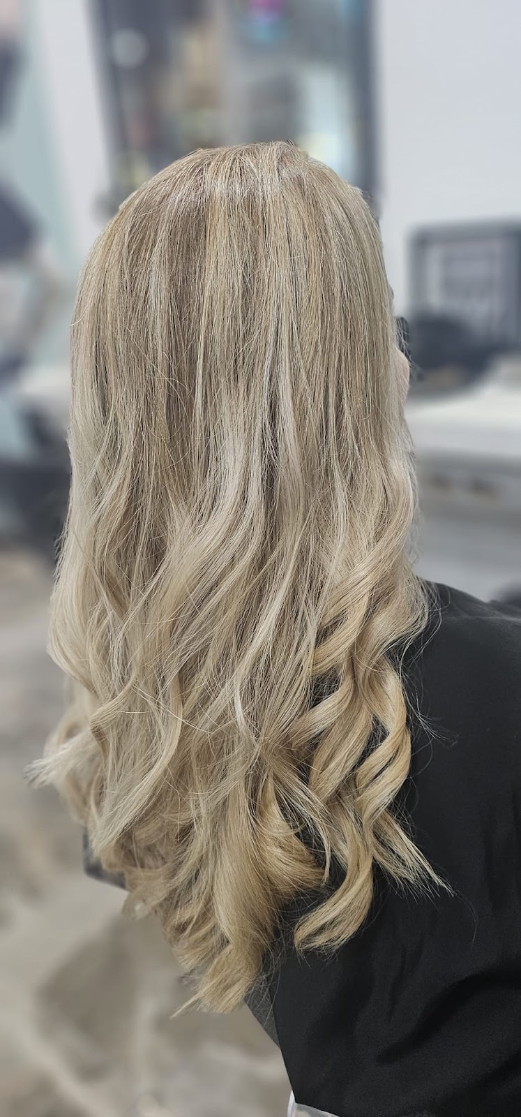 Whoop Hair Sutton in Sutton London